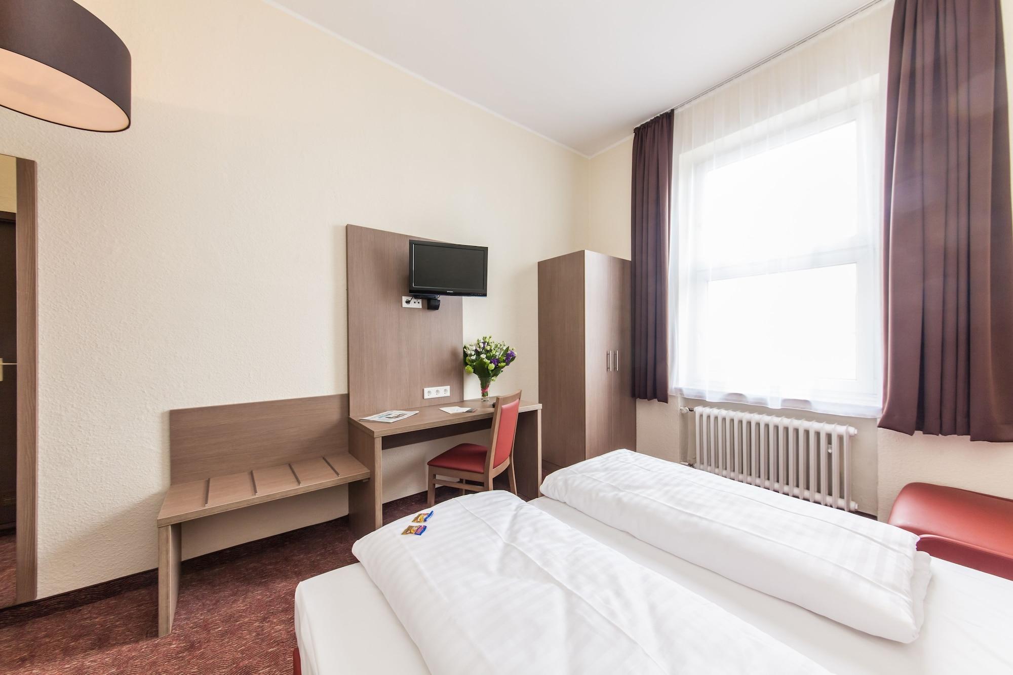 Hotel Maxim Duesseldorf City Exterior photo