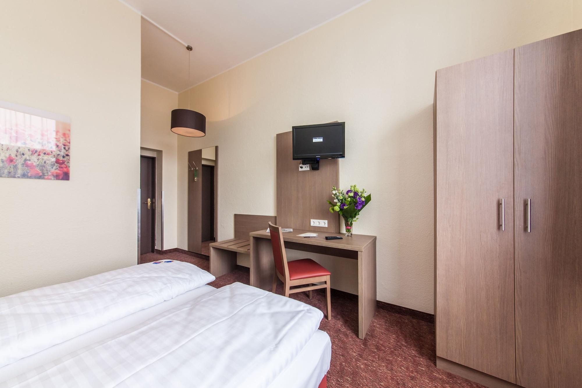 Hotel Maxim Duesseldorf City Exterior photo